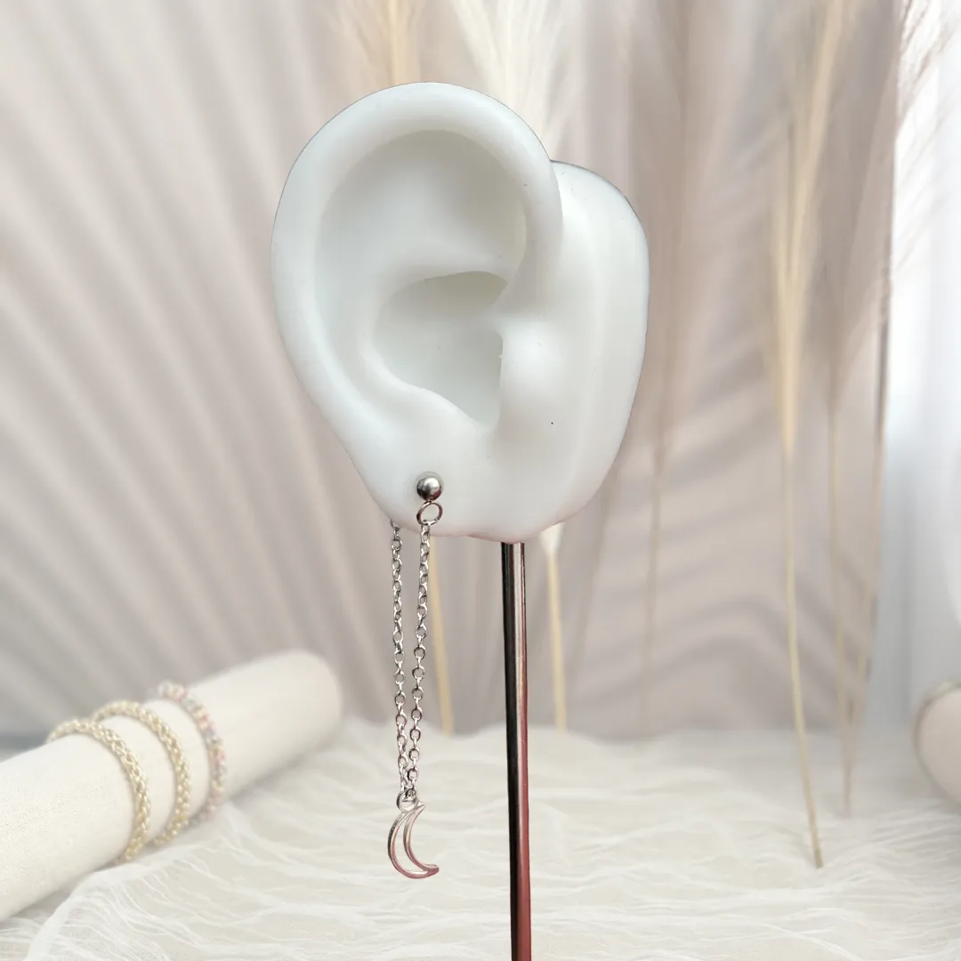 Aretes Luna Cadena Plateado — YNDRA