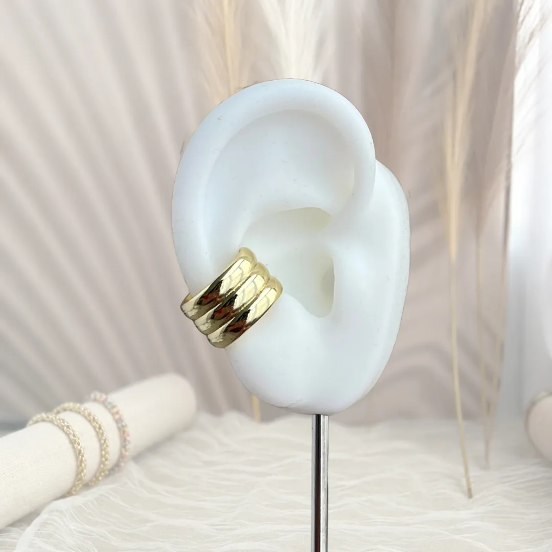 Ear Cuff Tres Ac — YNDRA